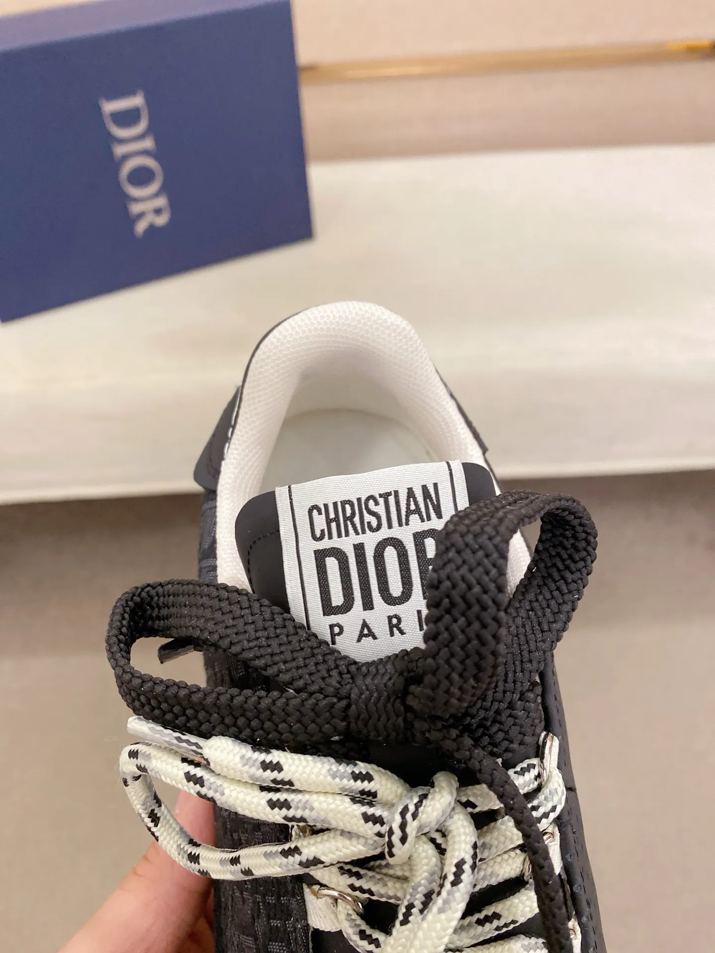 Men's shoes💰: 500💰Couple style💏 [Dior·Dior] New casual sports style men's shoes, new spring and summer design, perfect workmanship, lace-up lazy style to create wardrobe quality, upper: imported first-layer cowhide, mesh breathable lining soft and comfortable, ultra-light TPU wear-resistant outsole, simple, versatile fashion men's shoes, excellent color code number 35--44. (45,46 customized items are not returnable or exchangeable)